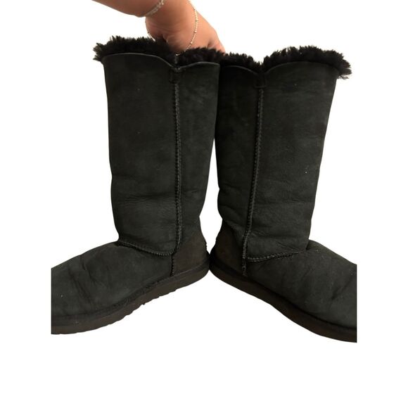 UGG Bailey Button Triplet Boots black size 6 in very good condition - Picture 5 of 12